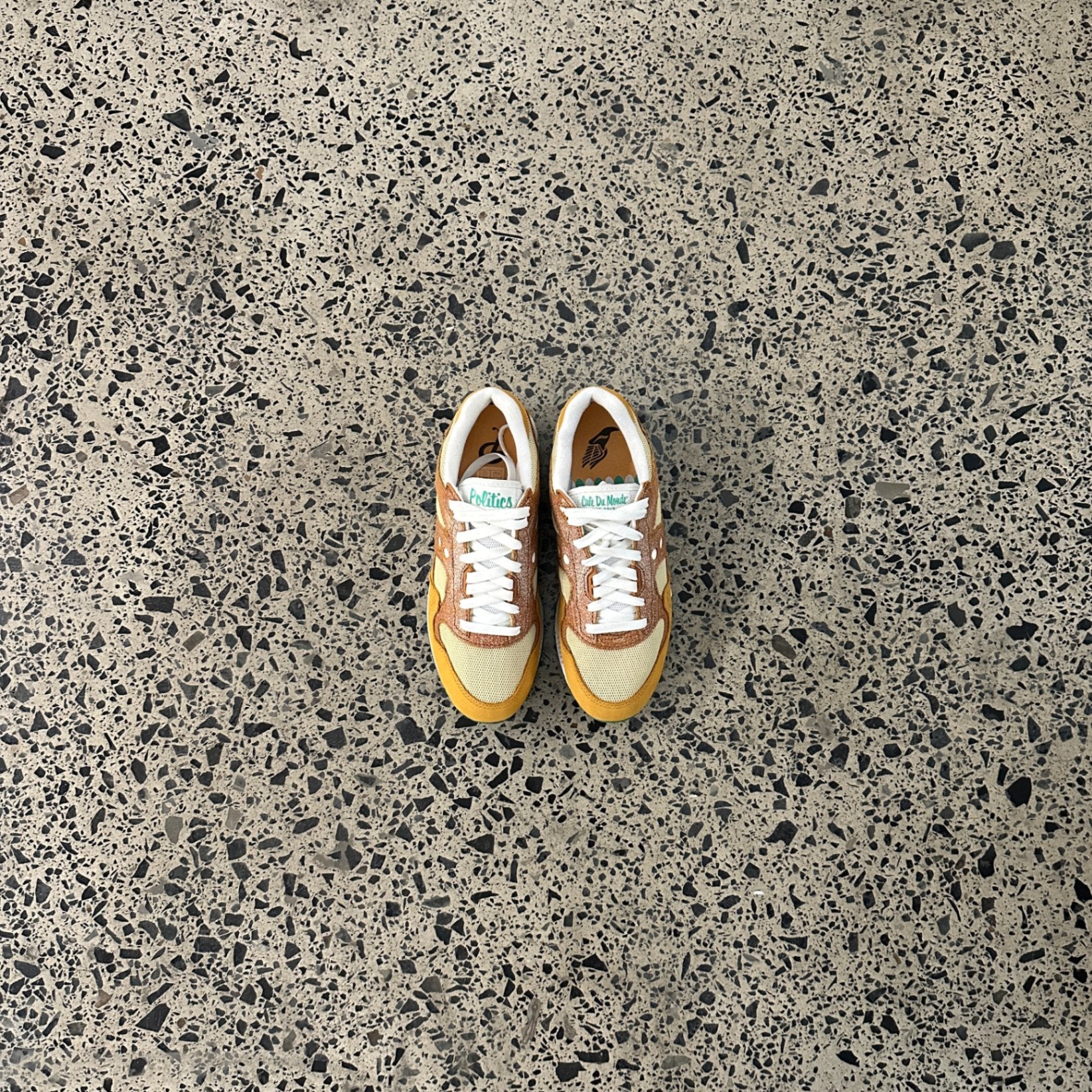 Saucony Shadow 5000 Sneaker Politics Cafe Du Monde