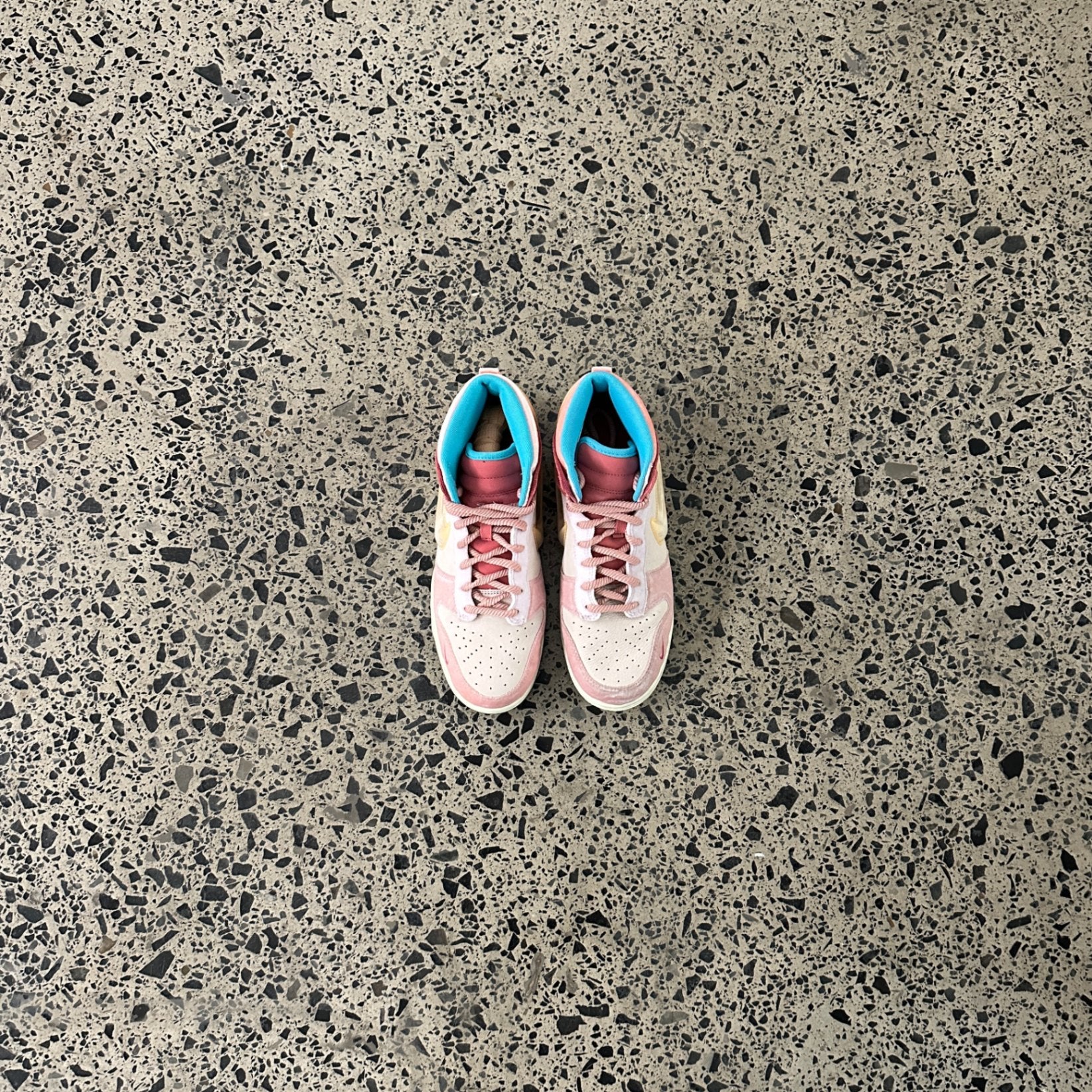 Nike Dunk Mid Social Status Free Lunch Strawberry Milk