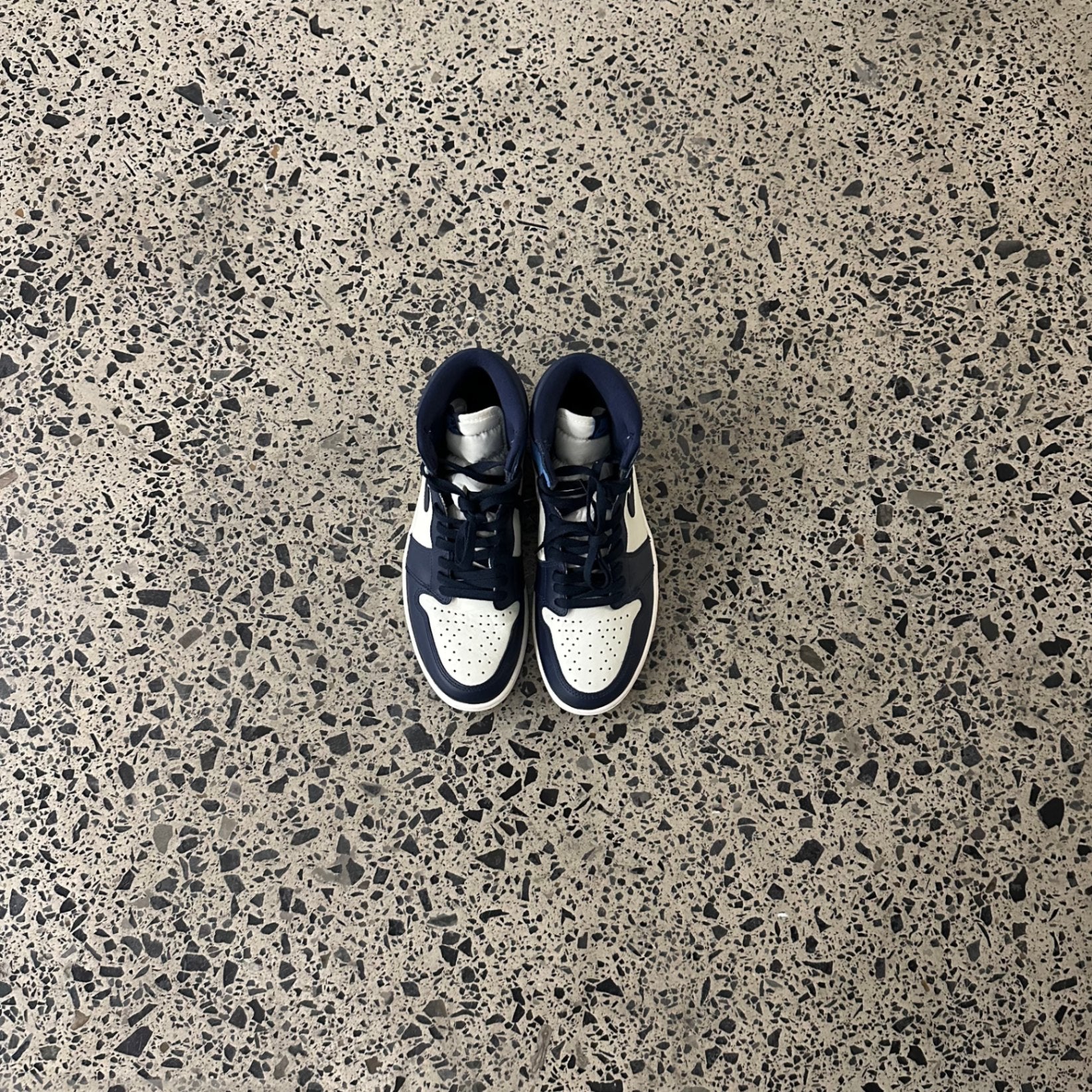 Jordan 1 Retro High Obsidian UNC