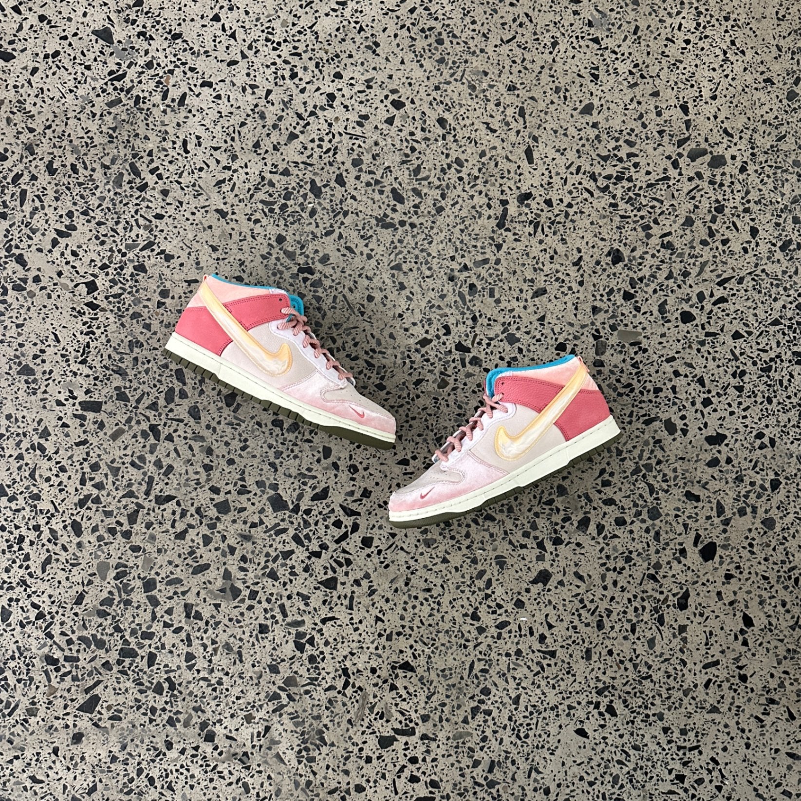 Nike Dunk Mid Social Status Free Lunch Strawberry Milk