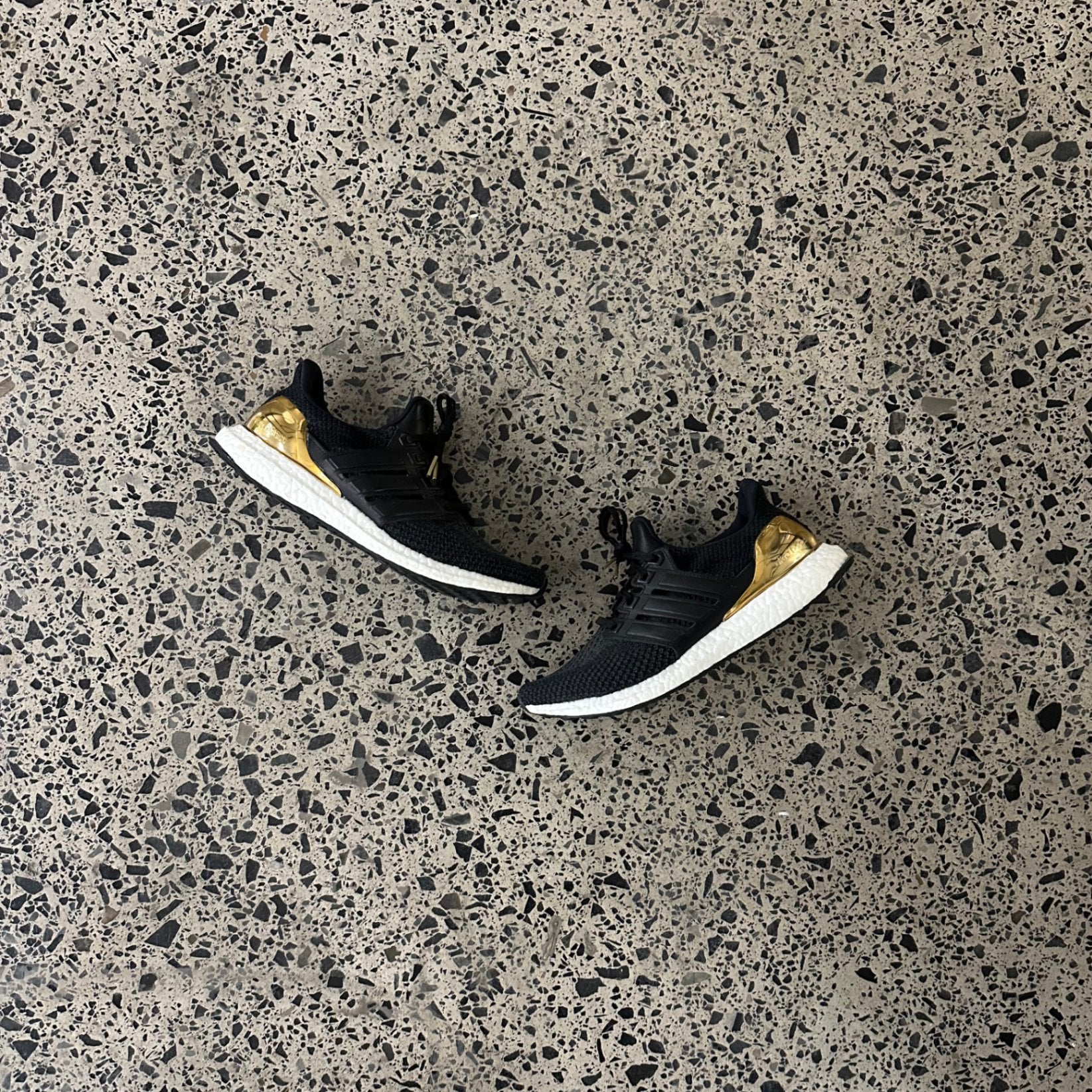 adidas Ultra Boost 2.0 Gold Medal (2016/2018)