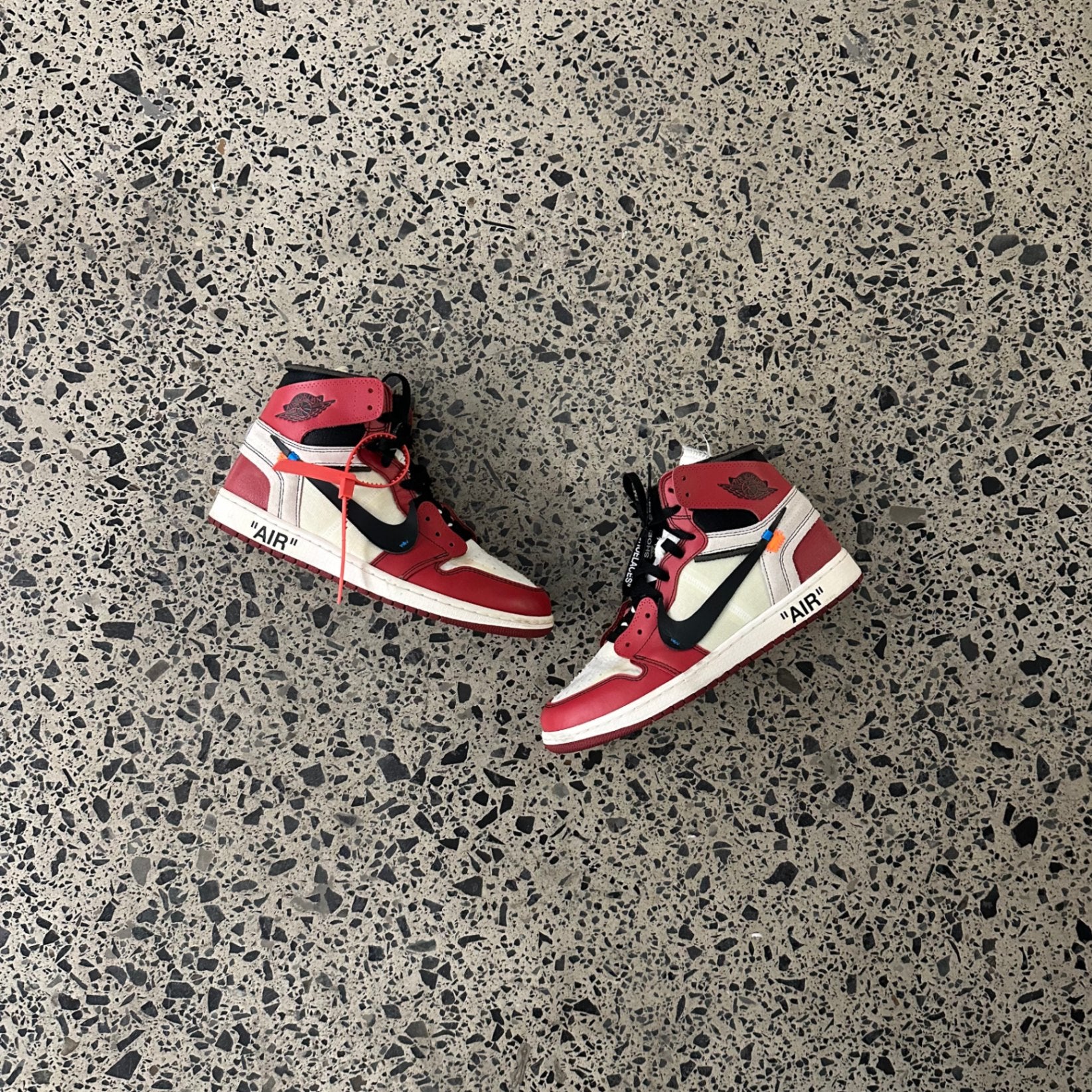 Jordan 1 Retro High Off-White Chicago