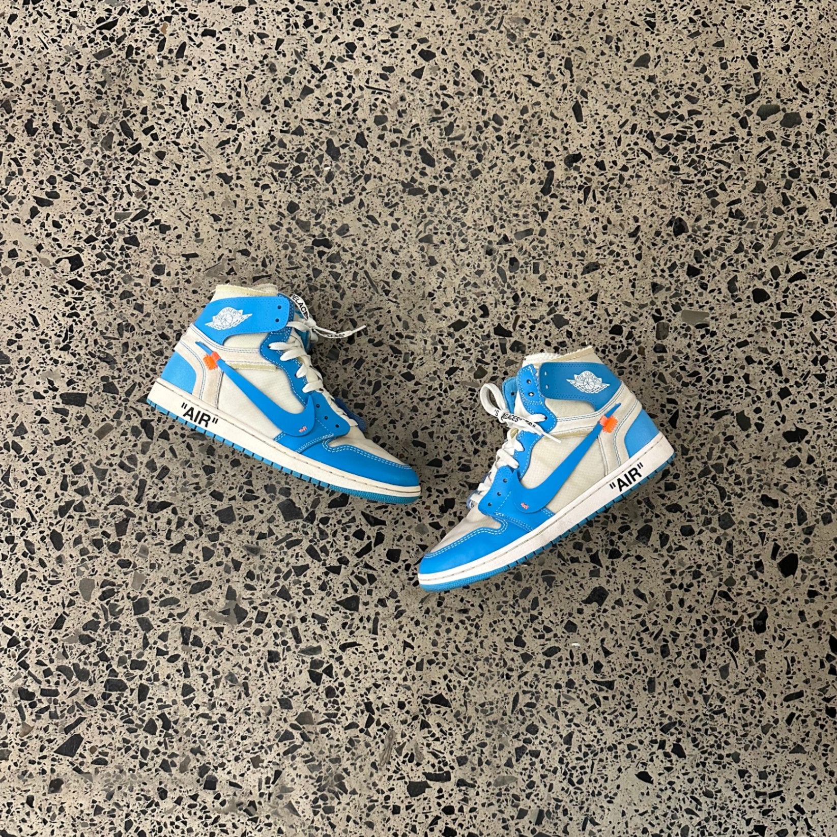 Jordan 1 Retro High Off-White University Blue