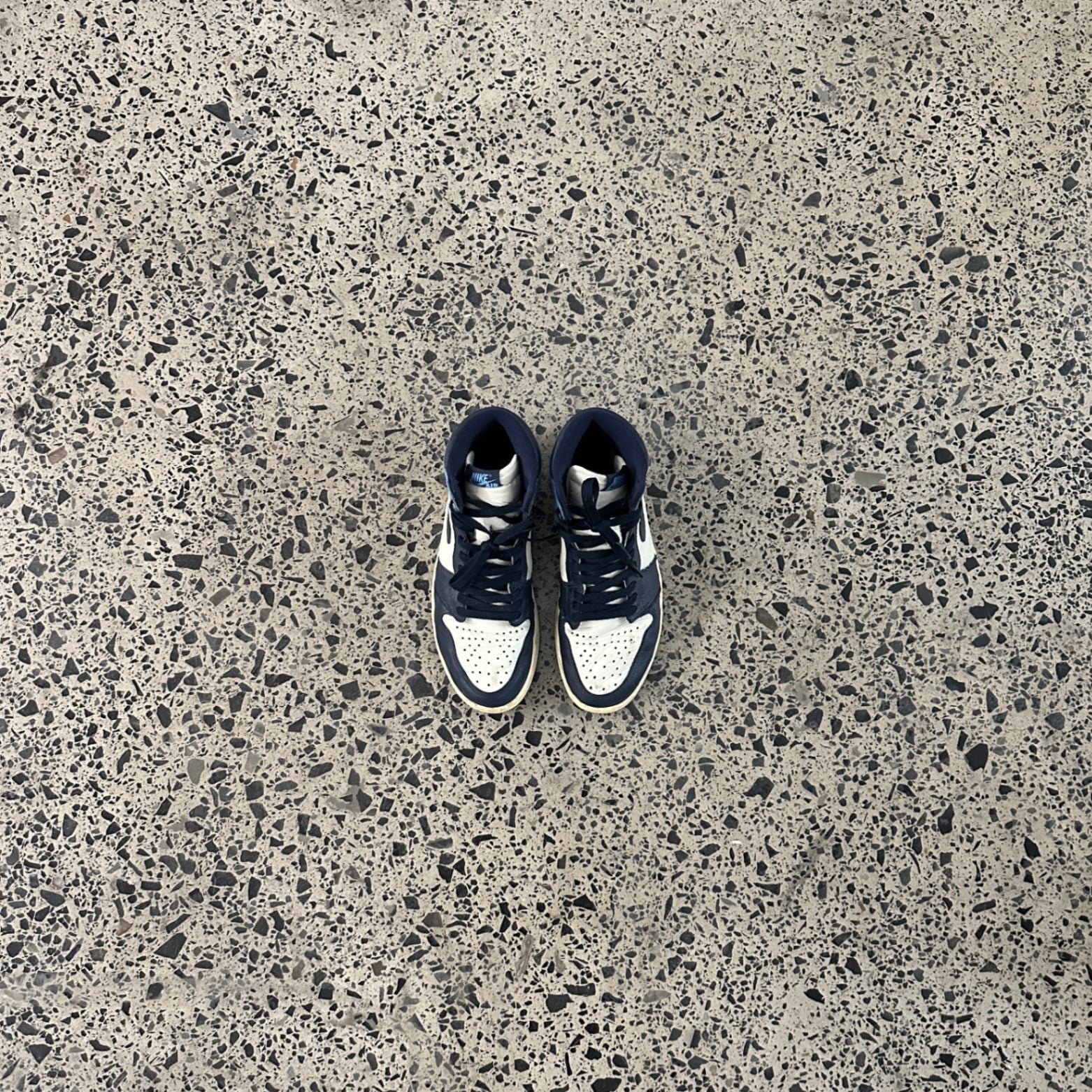 Jordan 1 Retro High Obsidian