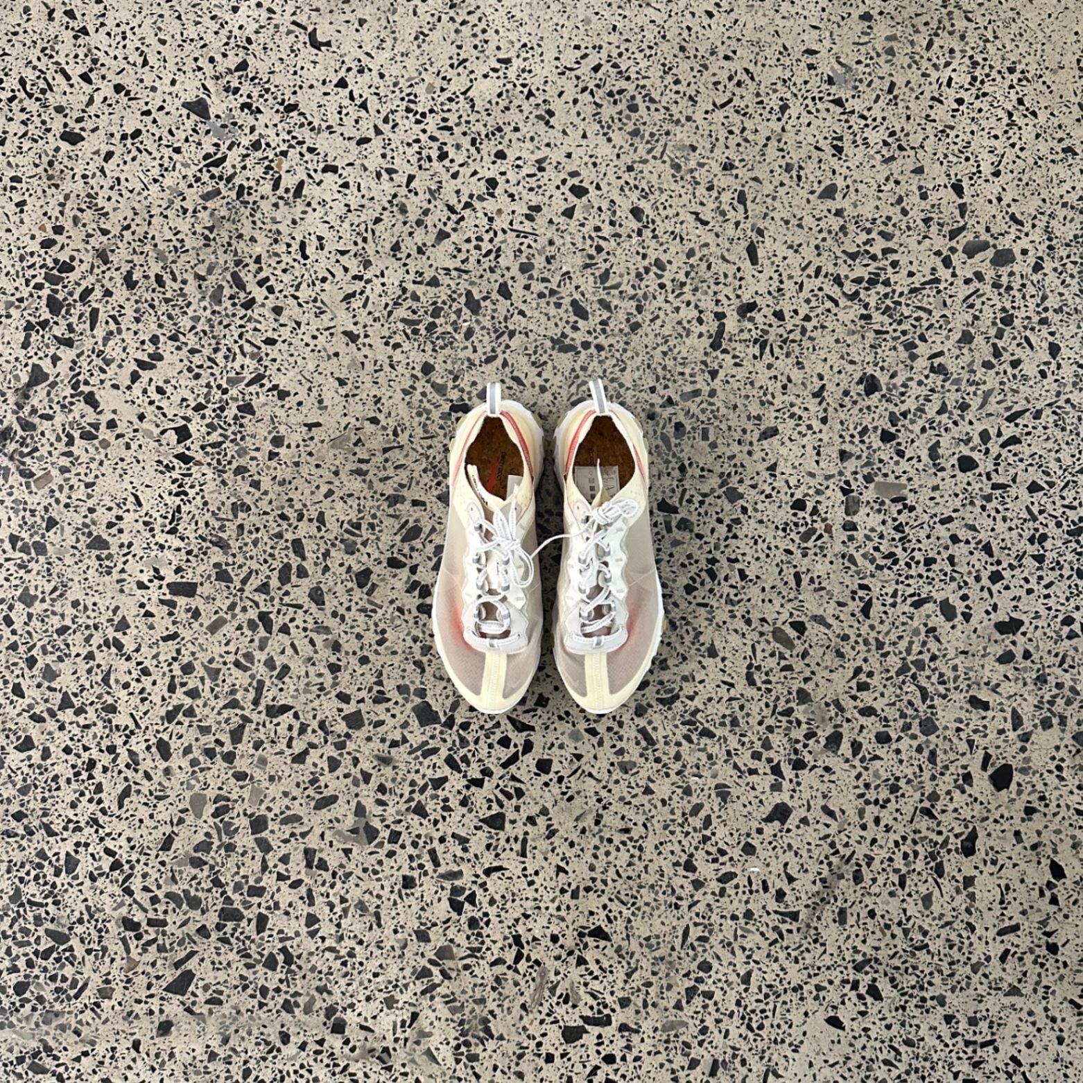 Nike React Element 87 Sail Light Bone