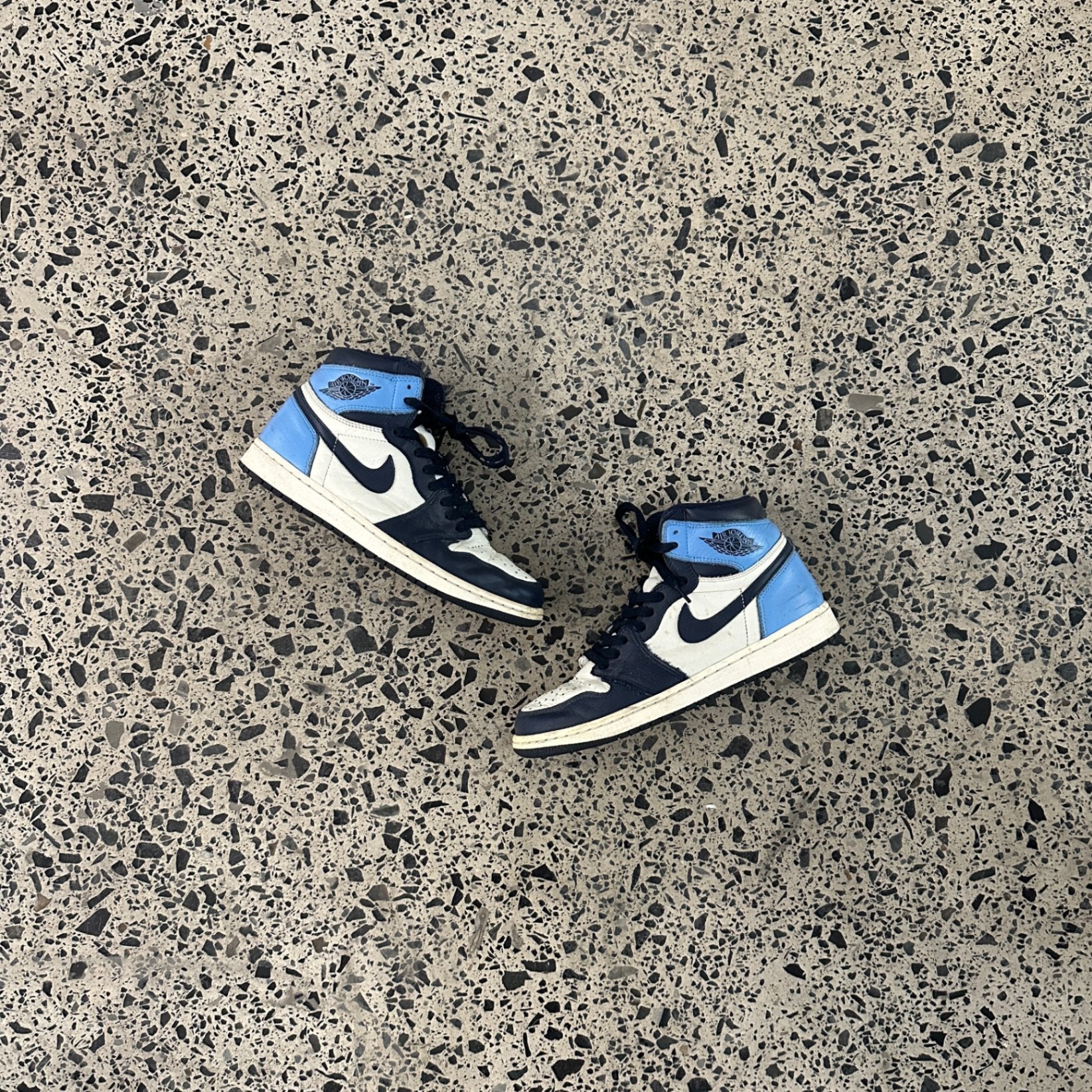 Jordan 1 Retro High Obsidian