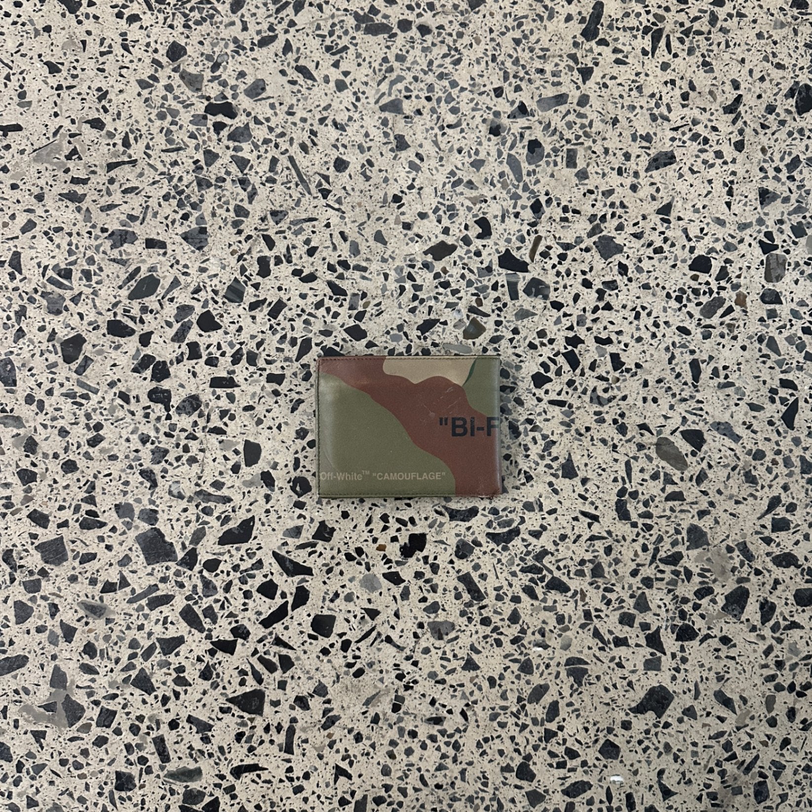 Off-White Bifold Wallet Camo