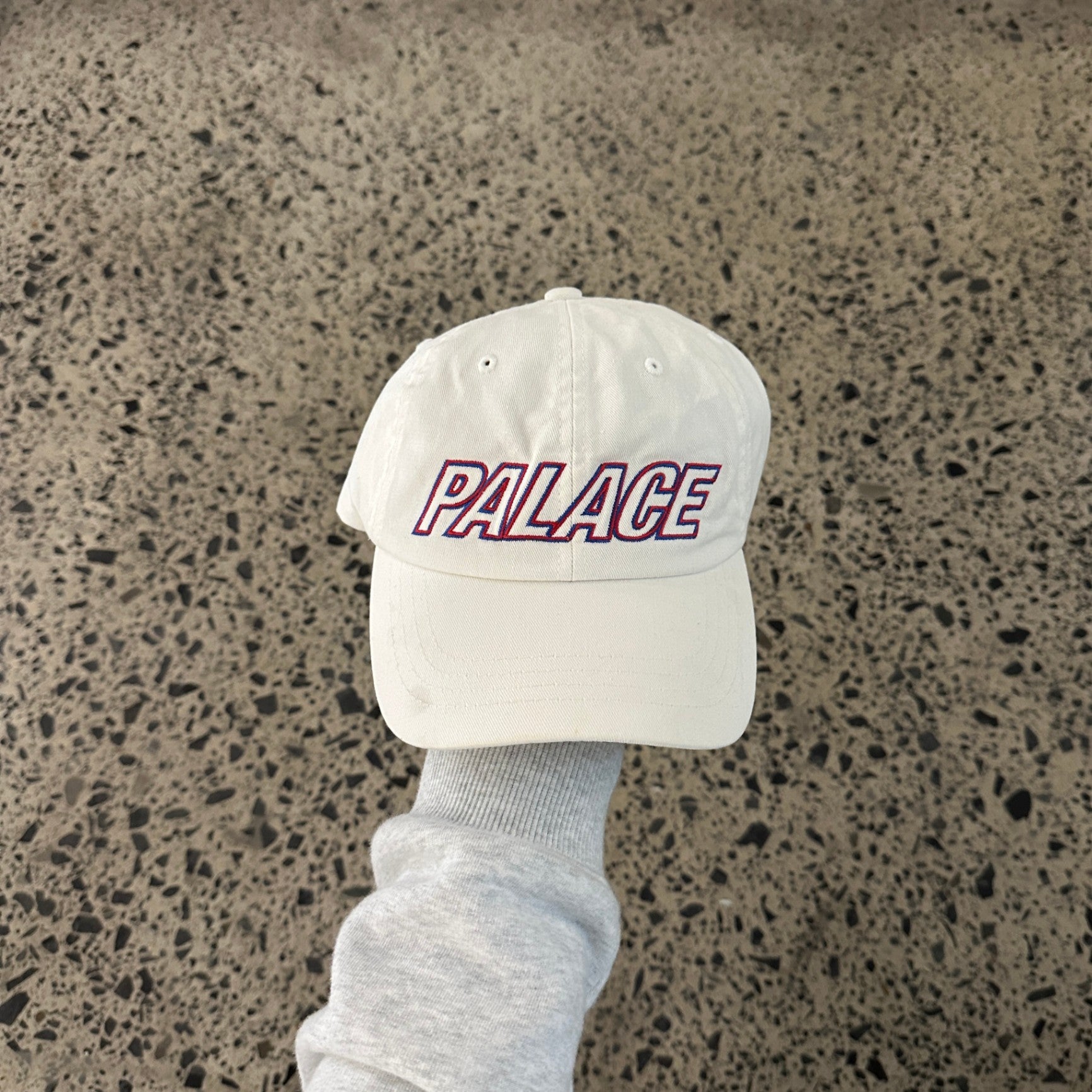 Palace Read Das 6-Panel White