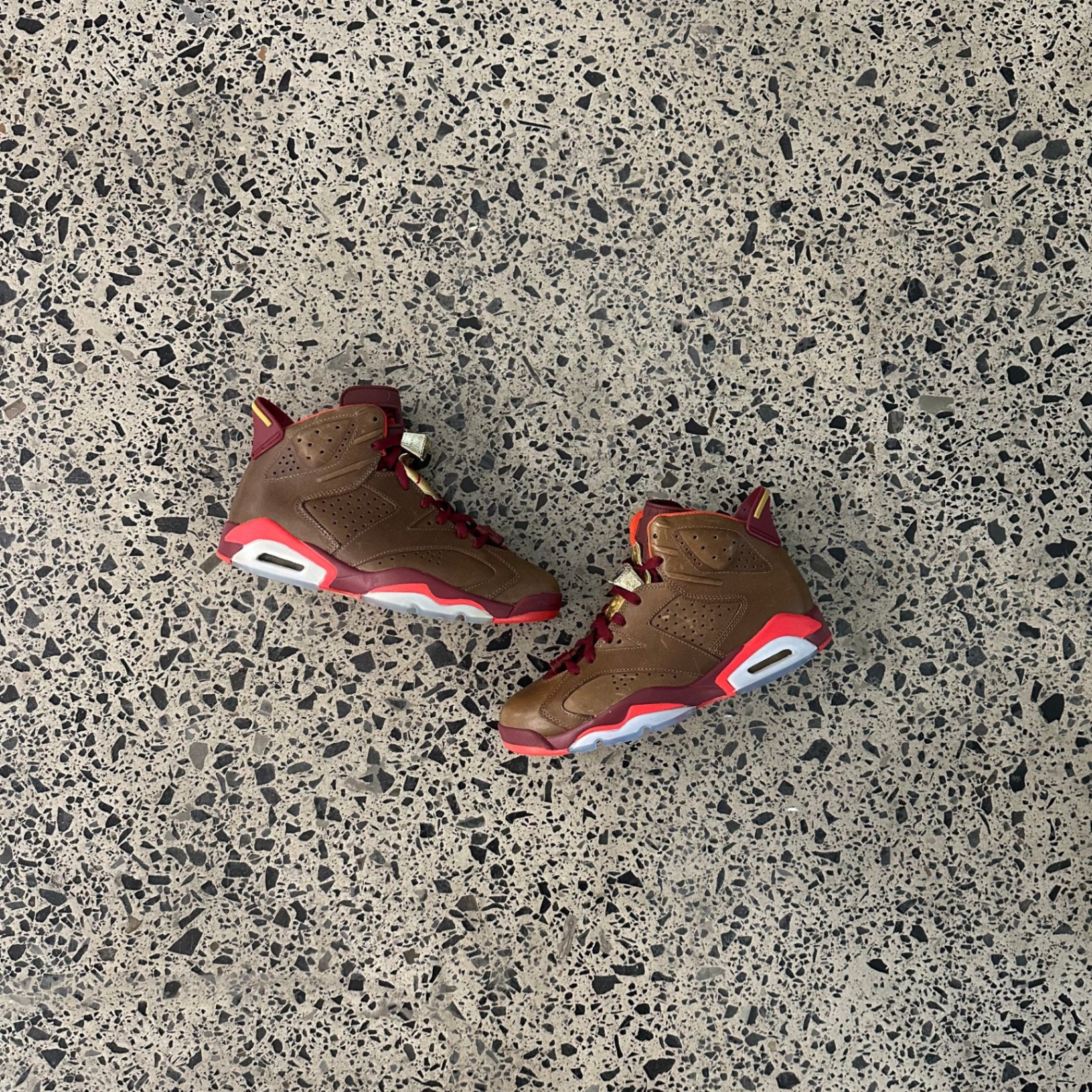 Jordan 6 Retro Cigar