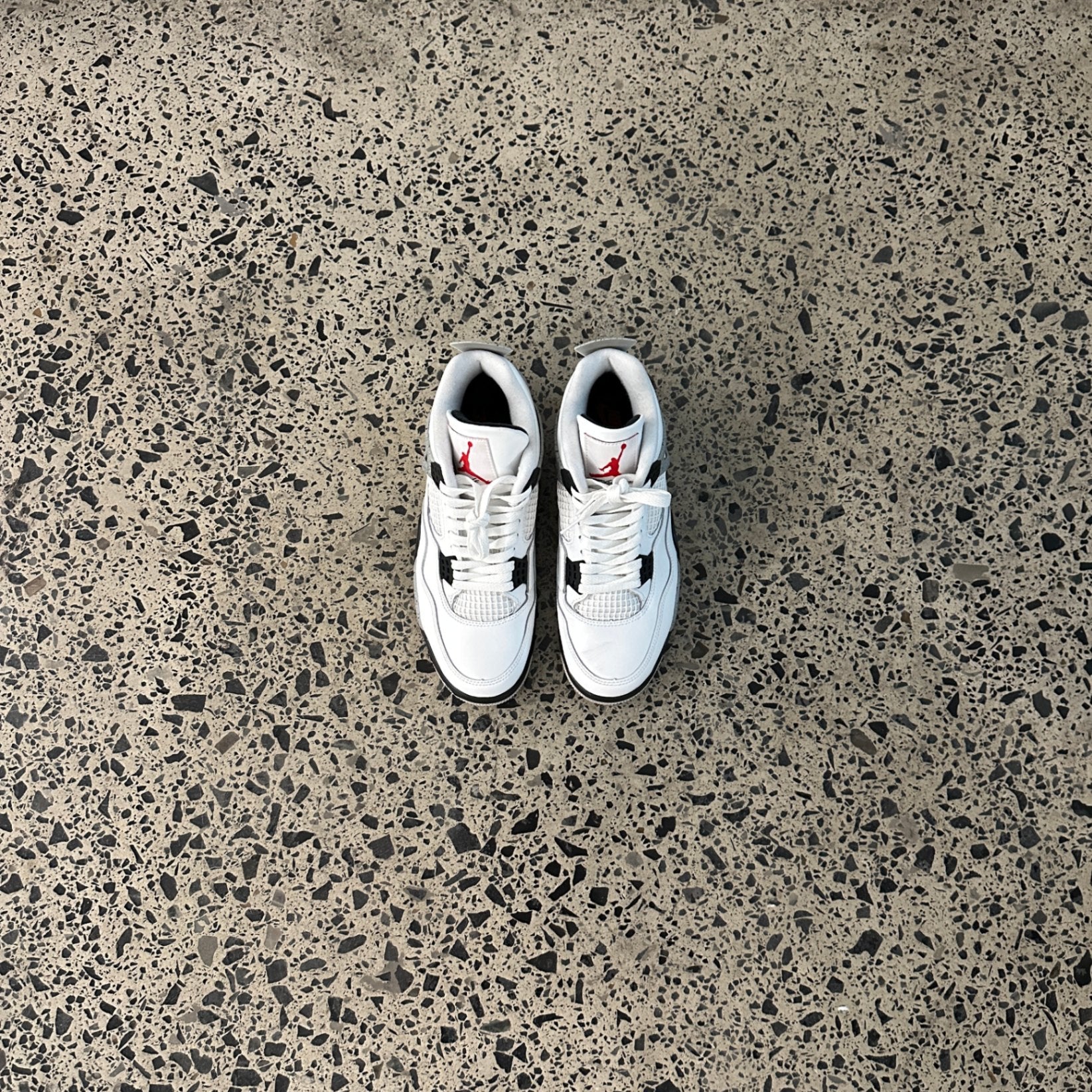 Jordan 4 Retro White Cement (2025) (No Box)