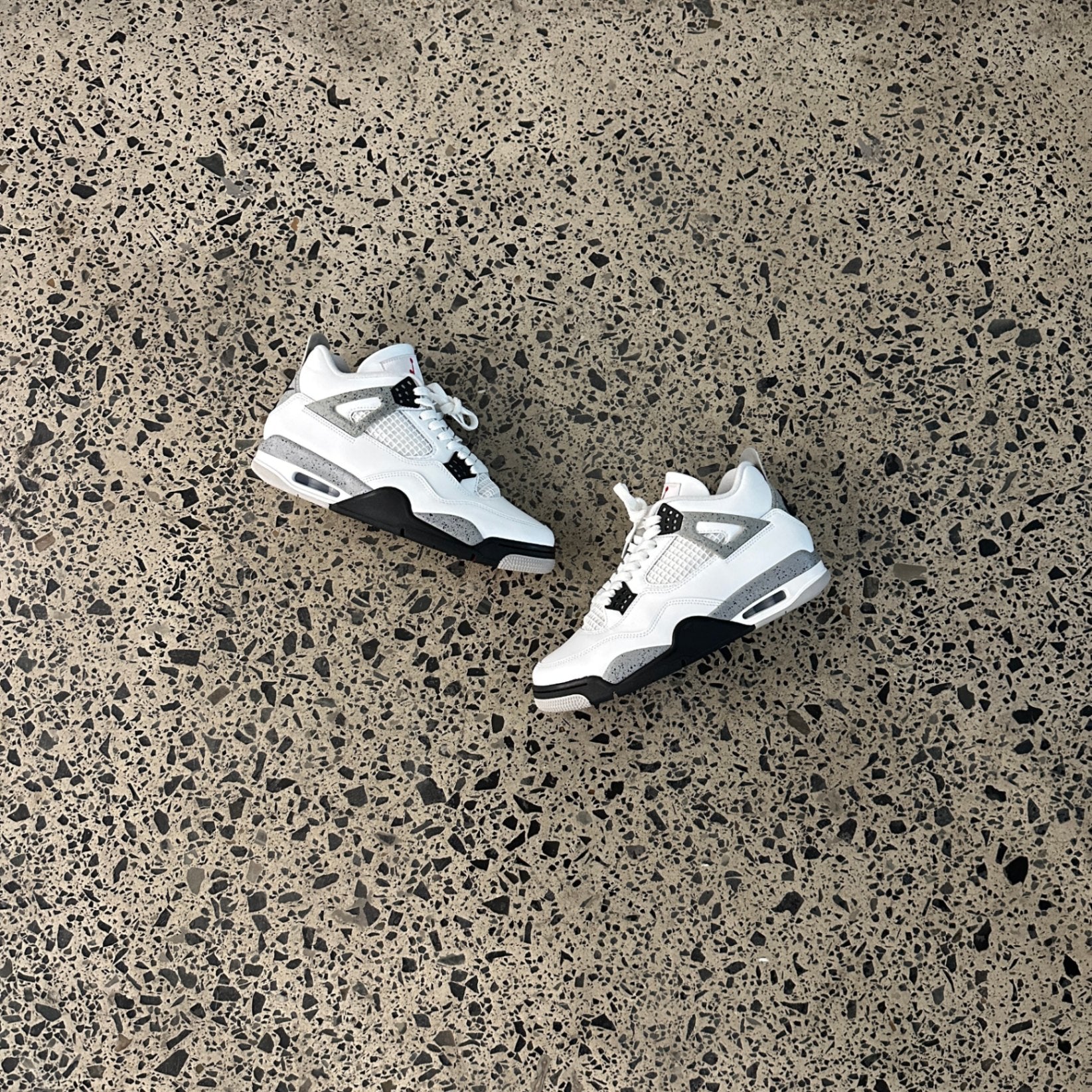 Jordan 4 Retro White Cement (2025) (No Box)