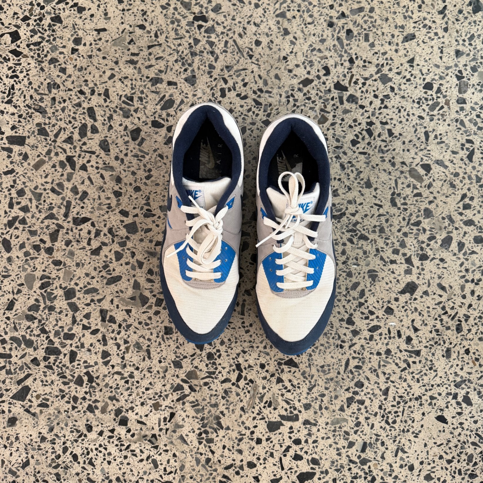 Nike Air Max Light White Obsidian Atmosphere Grey