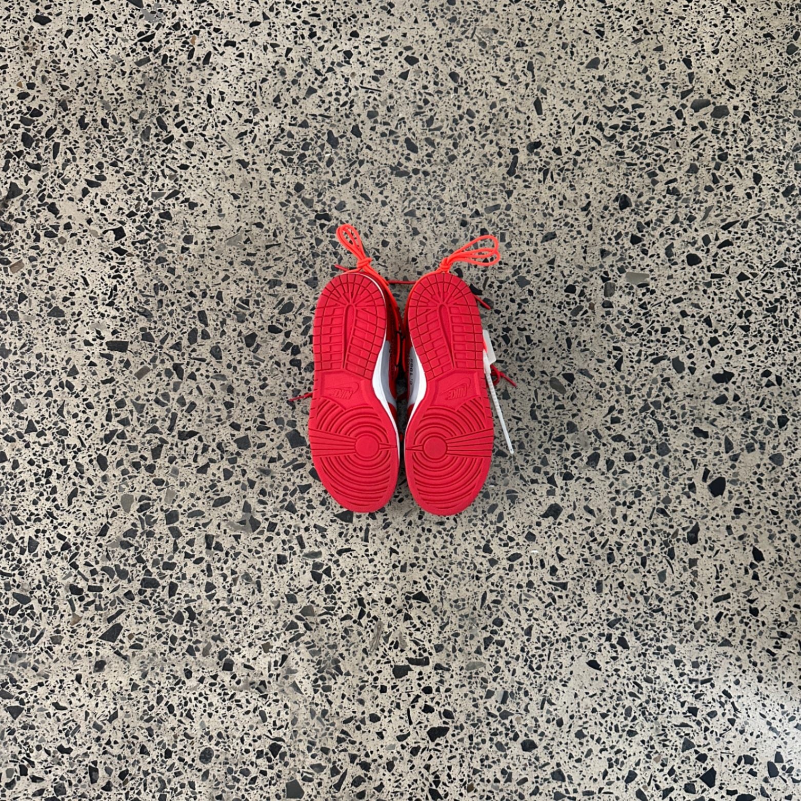 Nike Dunk Low Off-White University Red