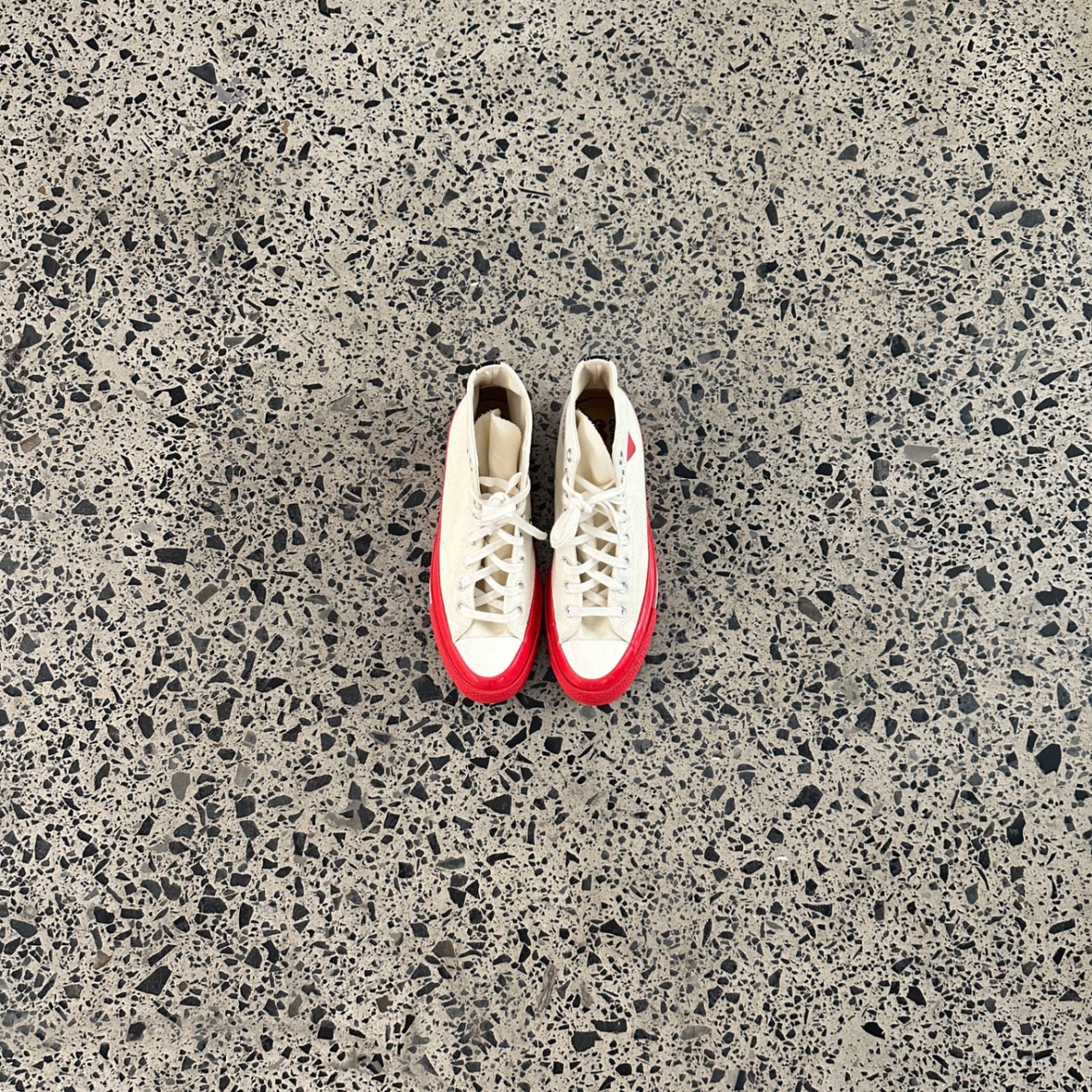 Converse Chuck Taylor All Star 70 Hi Comme des Garcons PLAY Egret Red Midsole