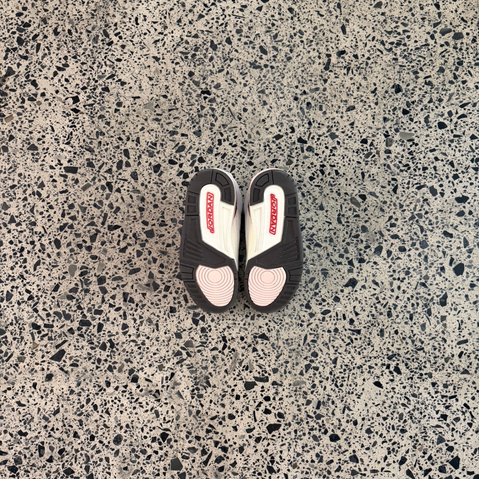 Jordan 3 Retro Neapolitan Dark Mocha