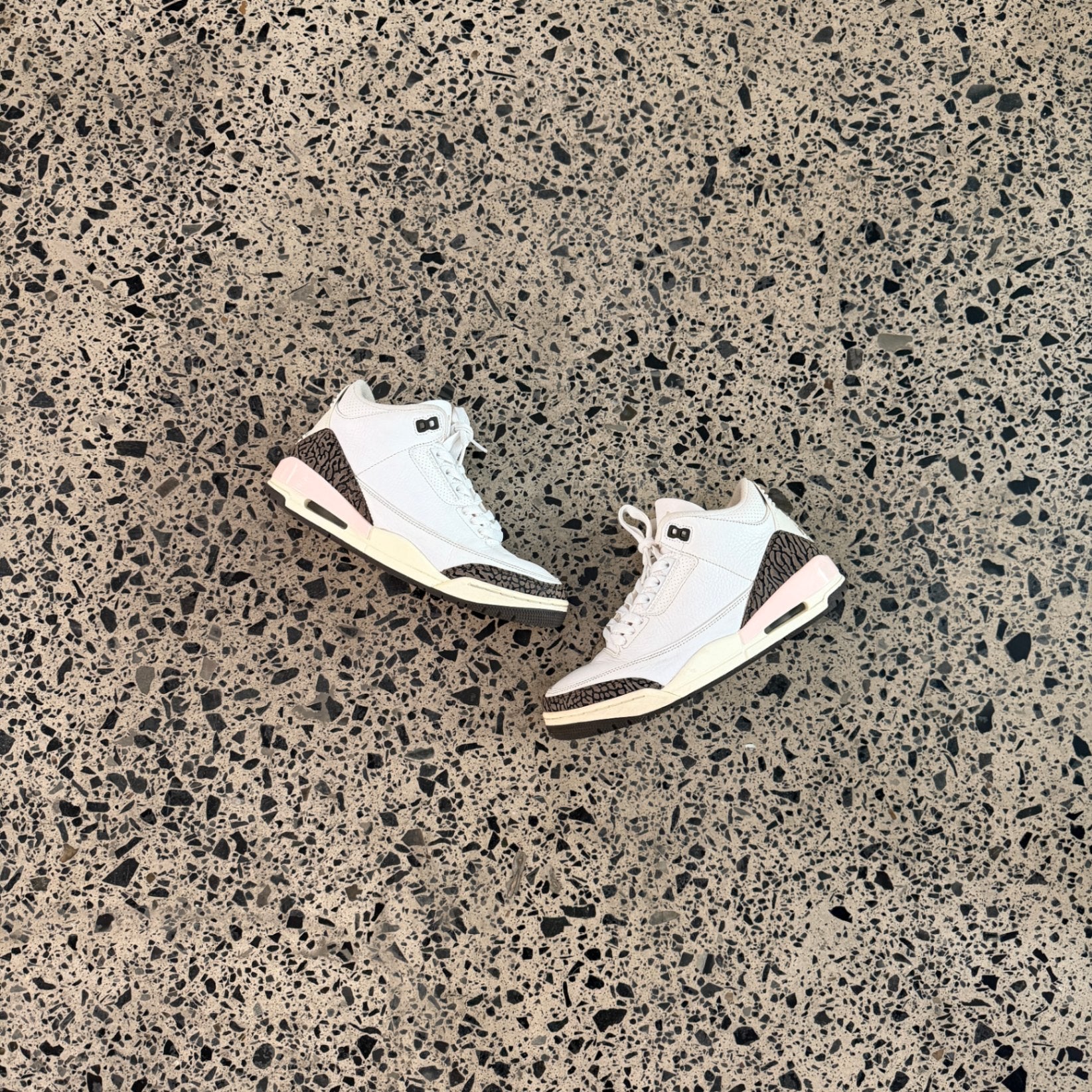 Jordan 3 Retro Neapolitan Dark Mocha