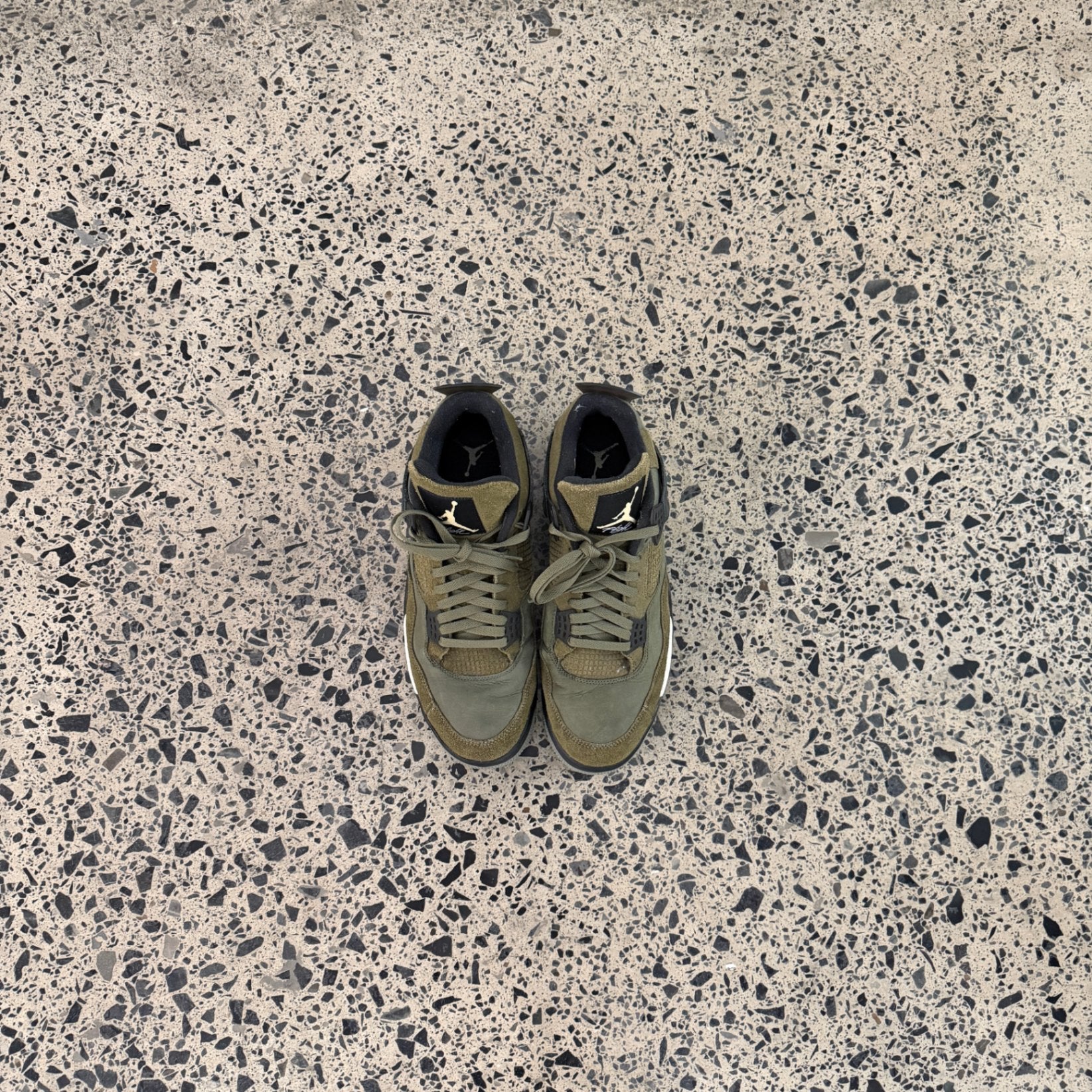 Jordan 4 Retro SE Craft Medium Olive