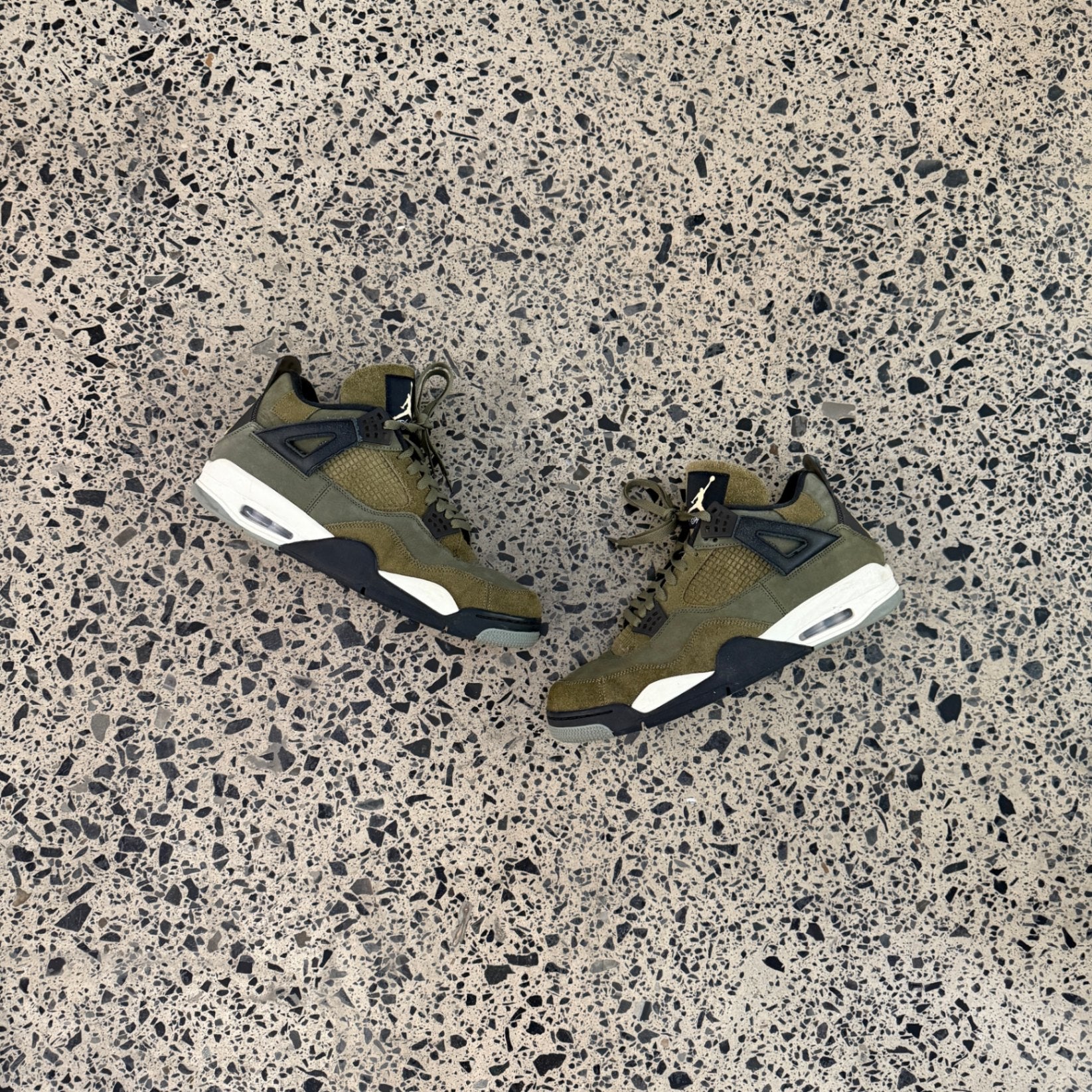 Jordan 4 Retro SE Craft Medium Olive