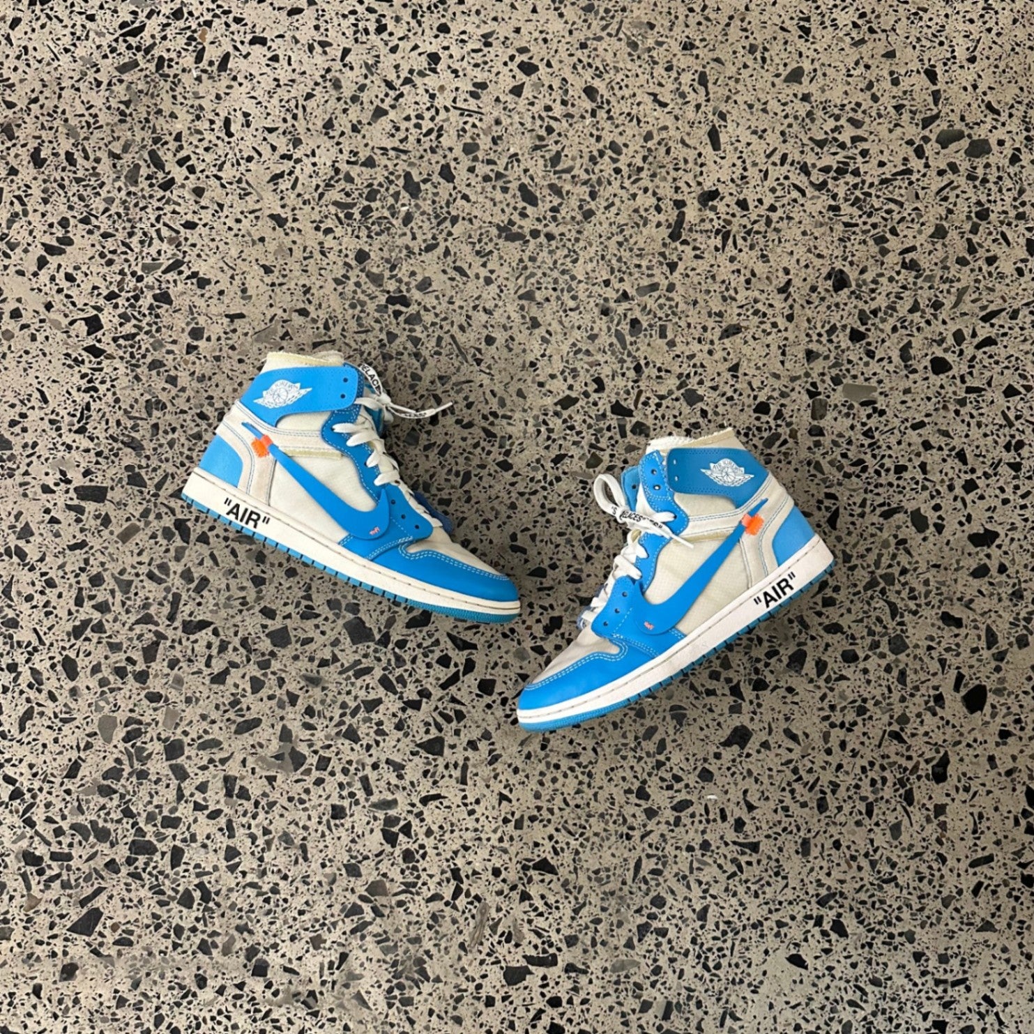 Jordan 1 Retro High Off-White University Blue