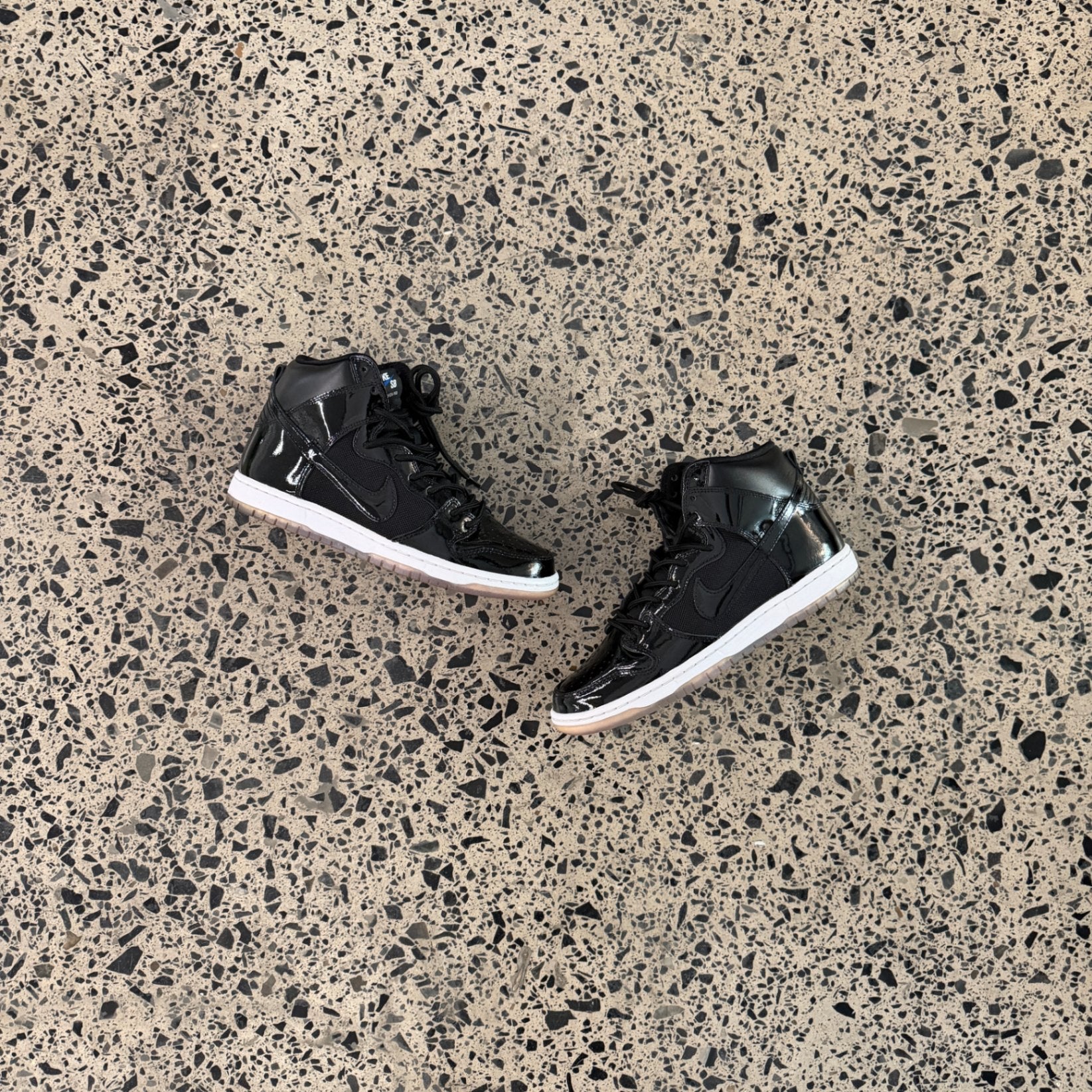 Nike SB Dunk High Space Jam