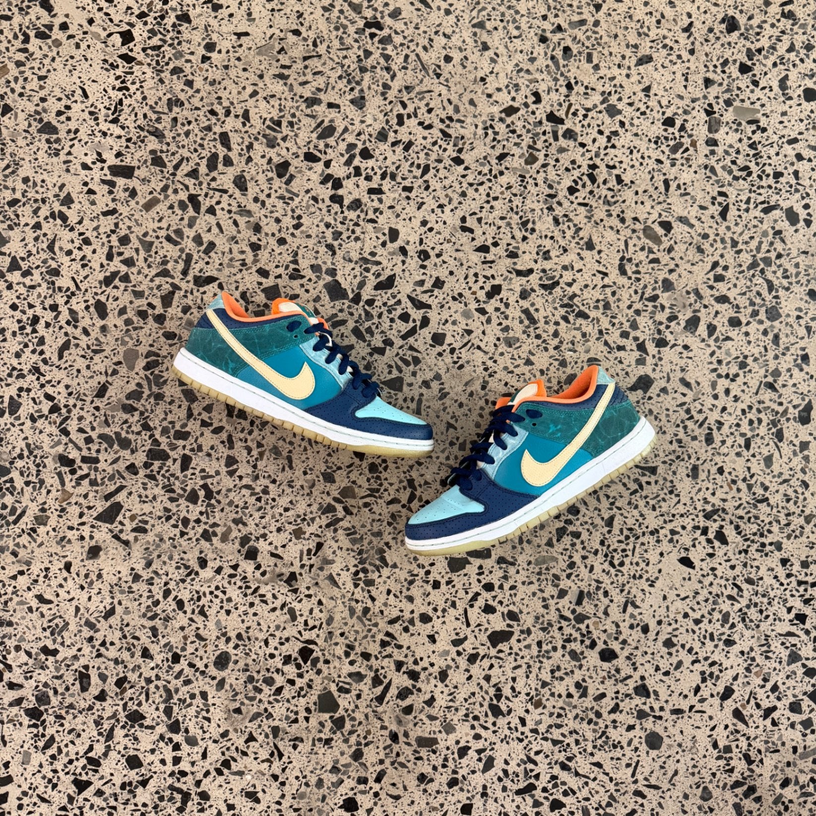 Nike SB Dunk Low MIA Skate Shop